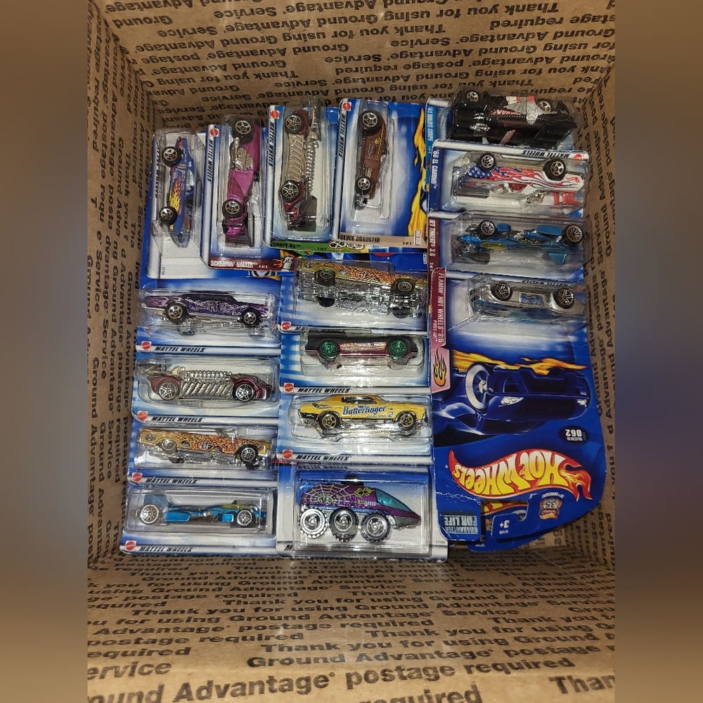 60 Hot Wheels Cars - Picture 2 of 4